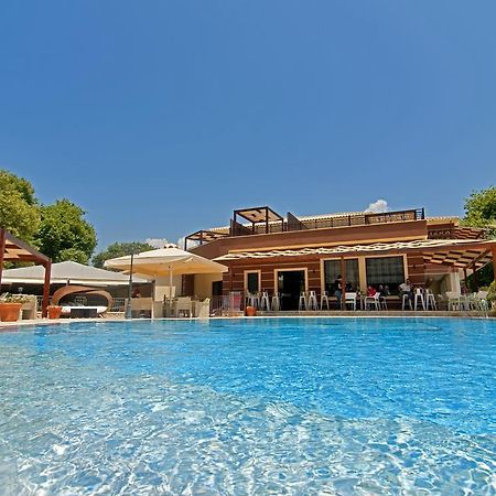 Riviera Perdika Hotel Bagian luar foto