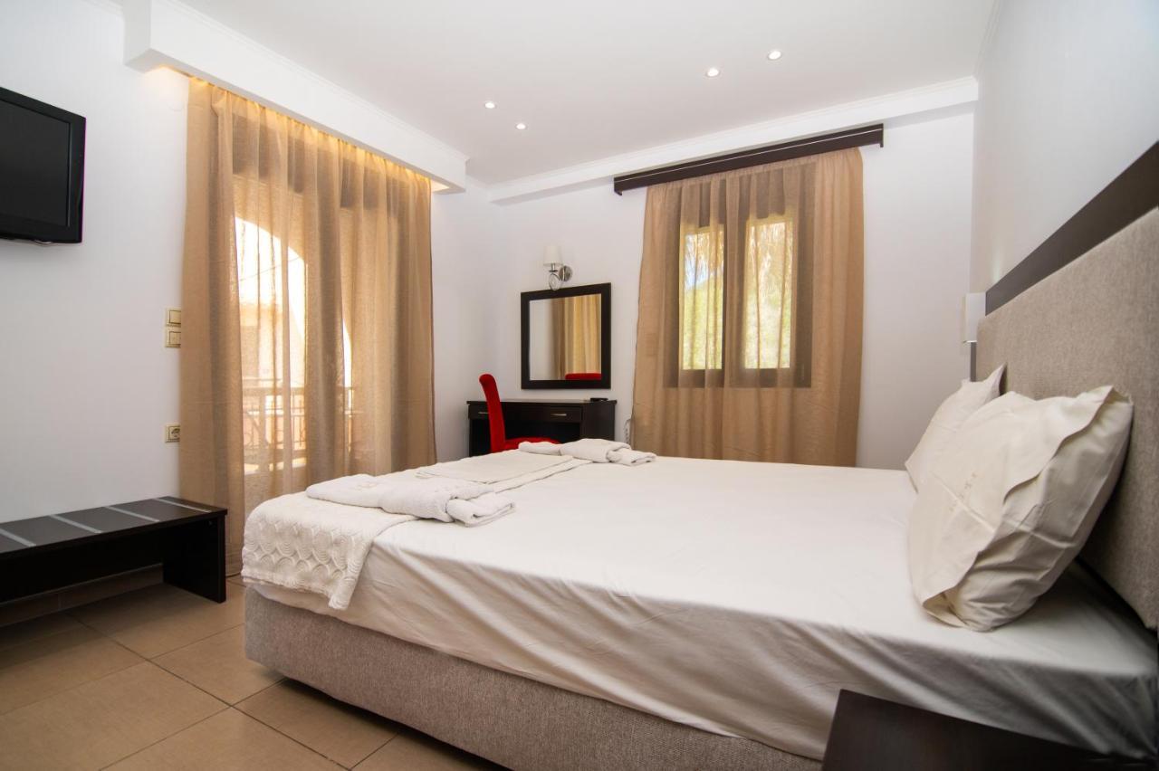 Riviera Perdika Hotel Bagian luar foto