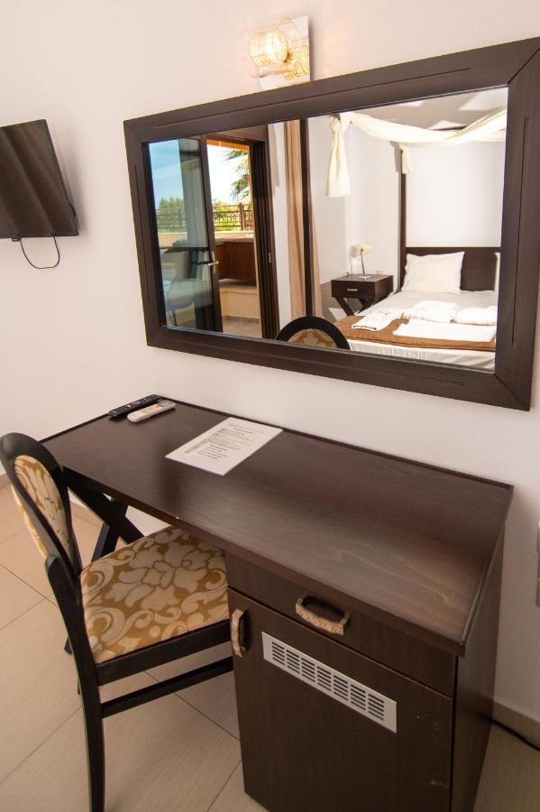 Riviera Perdika Hotel Bagian luar foto