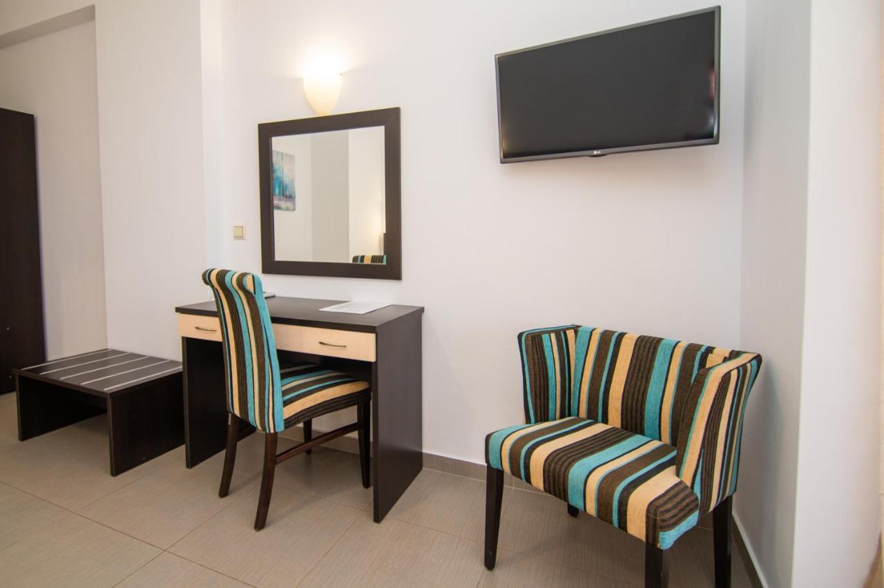 Riviera Perdika Hotel Bagian luar foto