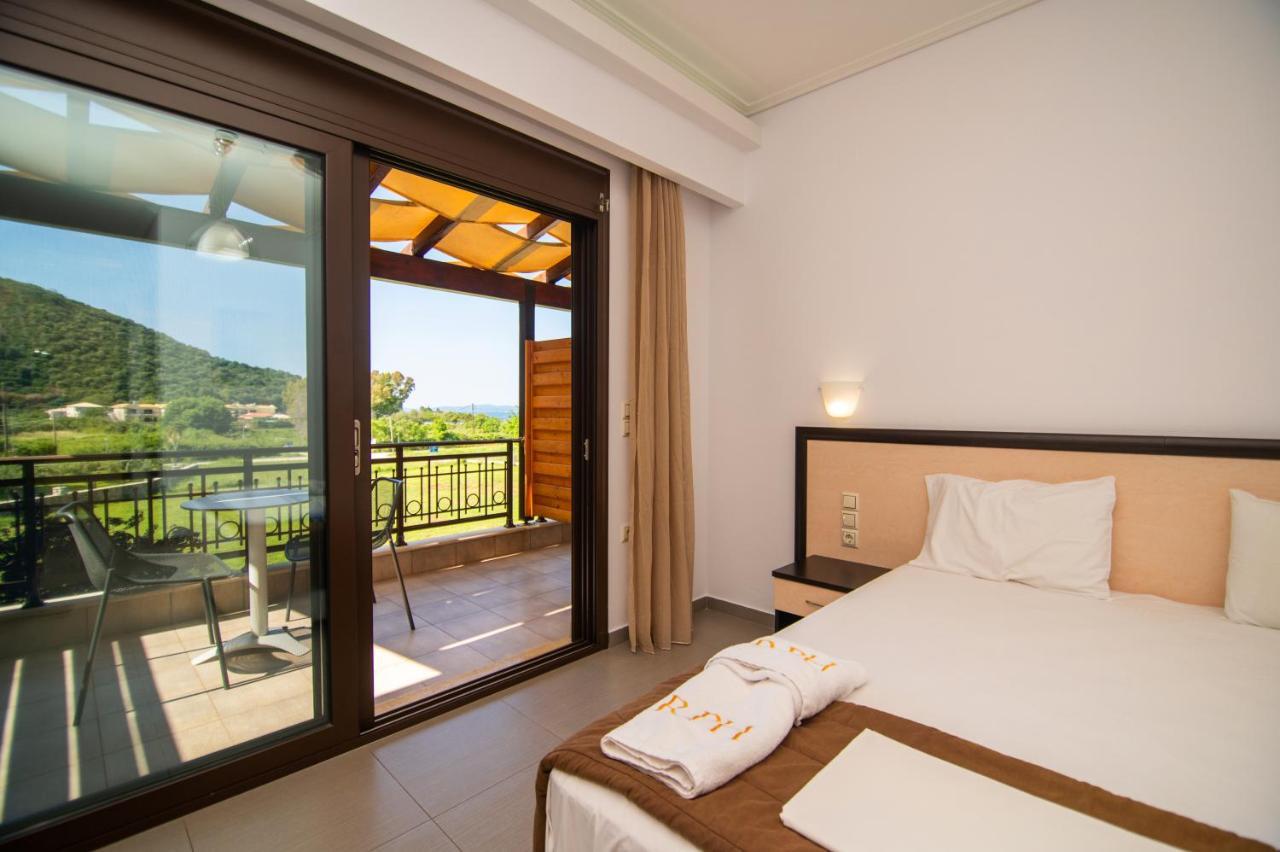 Riviera Perdika Hotel Bagian luar foto