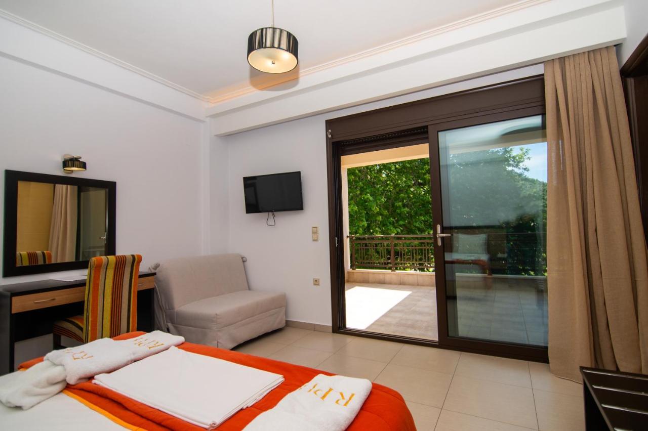 Riviera Perdika Hotel Bagian luar foto