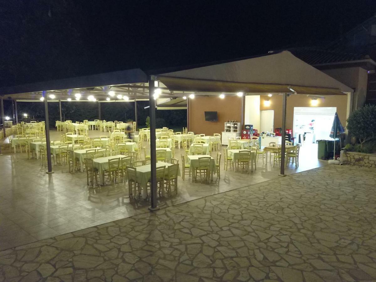 Riviera Perdika Hotel Bagian luar foto